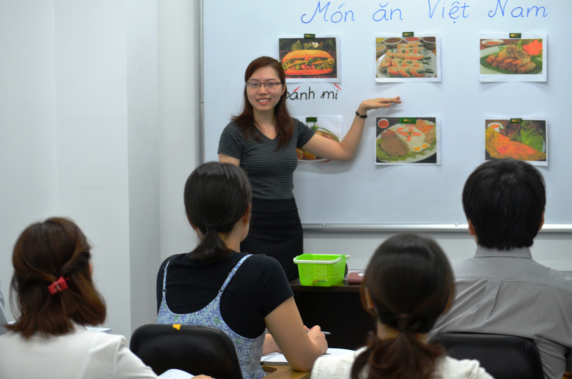 Chạm vào nghề khi vừa rời giảng đường